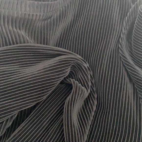 ZARA Black Satin Pleated Dress 🖤 - Picture 4 of 5